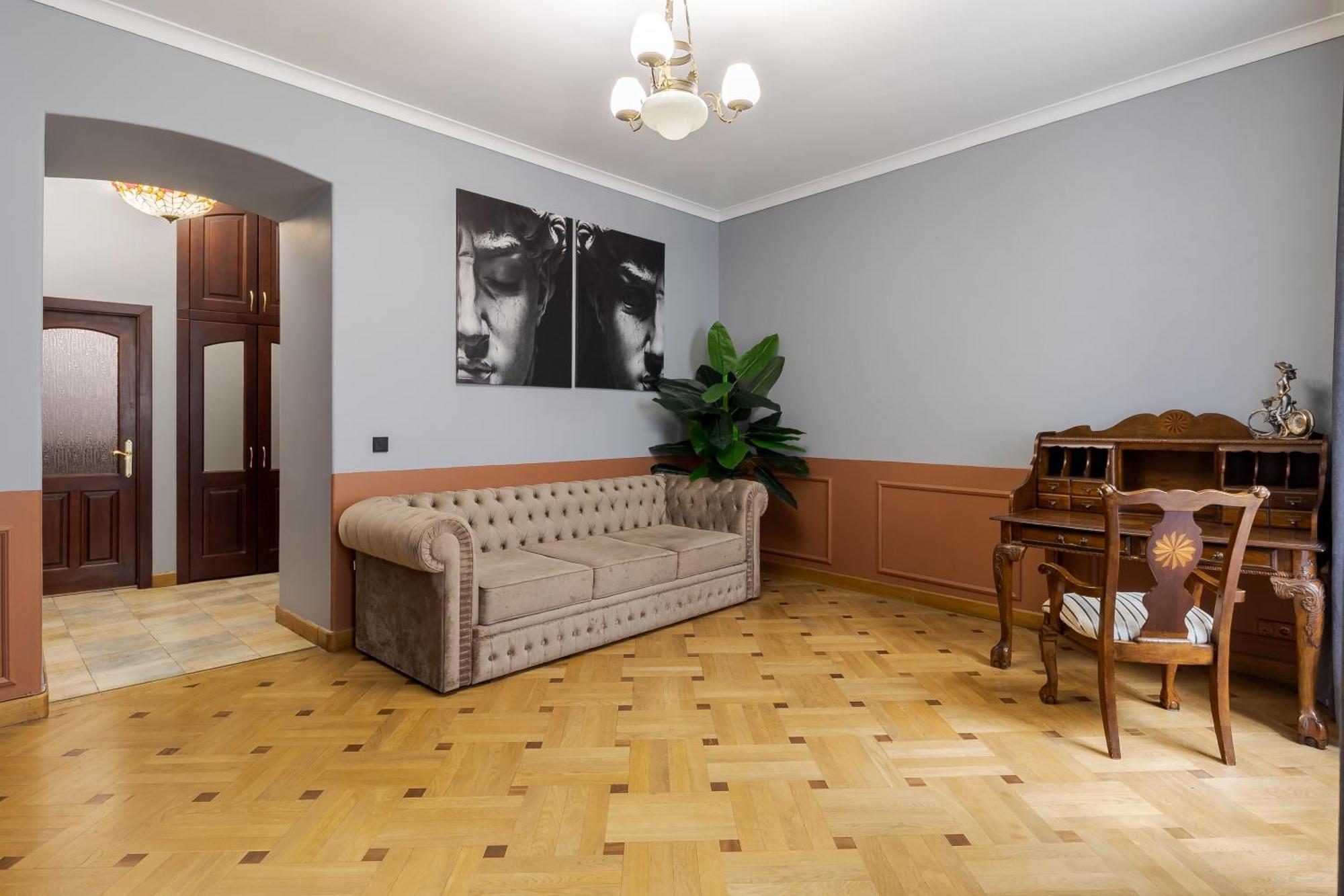 Tut Staroevreyska With Terrace Apartment Lviv Exterior photo